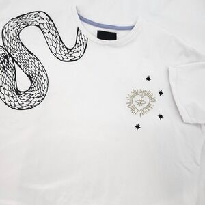 Isadora NWT White Snake Heart Graphic Tee Womens Medium Celestial Grunge Skater